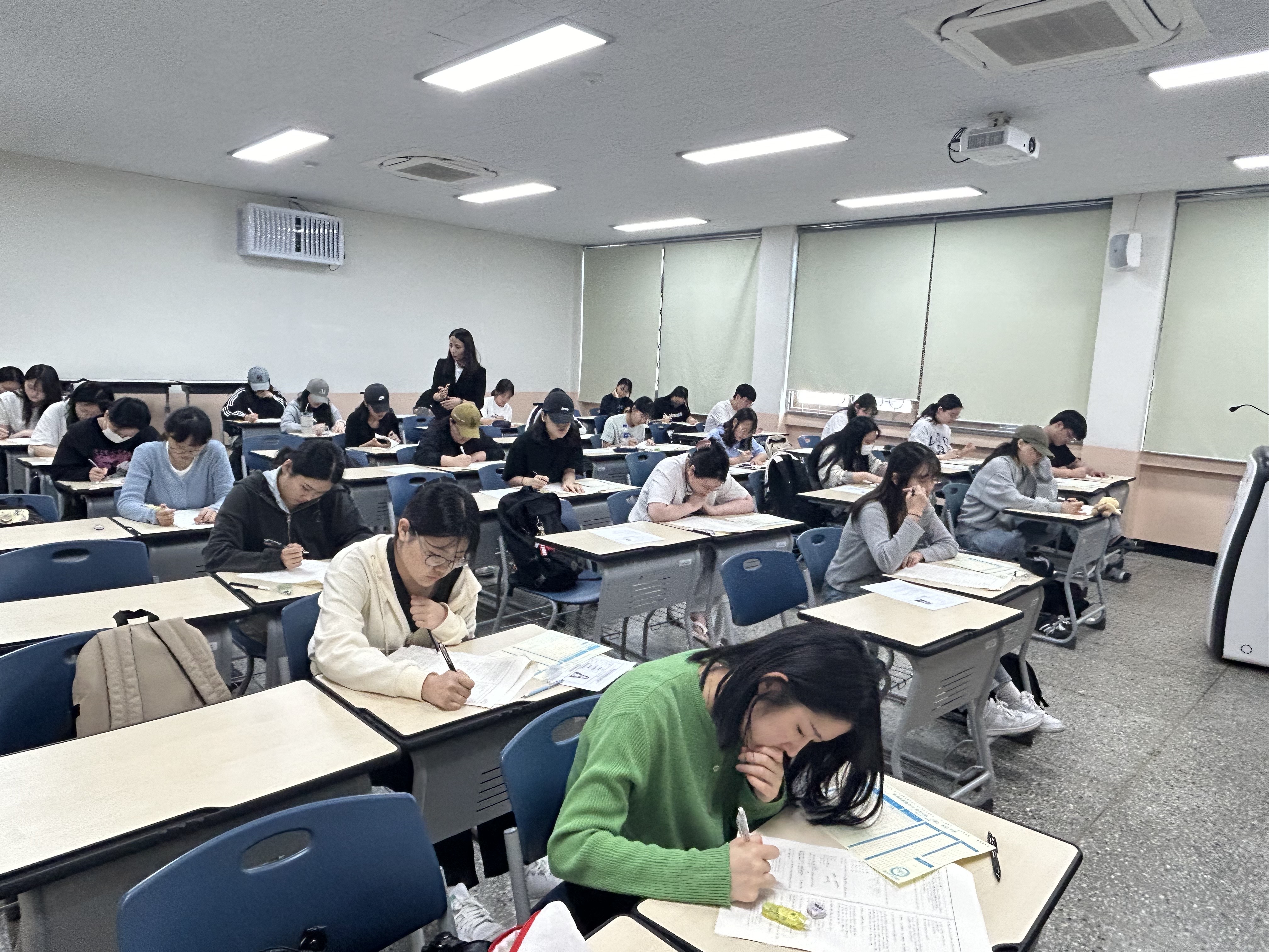 2024년 채용연계형 주문식 교육반 [치과건강보험청구사 3급 자격 과정] 첨부 이미지-2